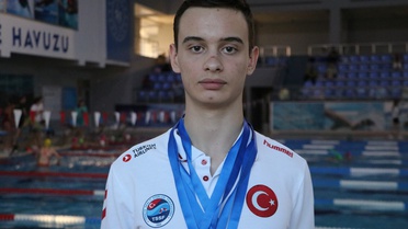 17 Yaşındaki Dalgıç Kuru'dan Başarılar