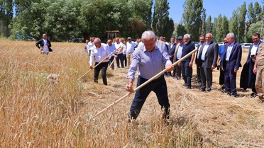 Binali Yıldırım Beşpınar Köyü'nde Harman Şenliği'ne Katıldı