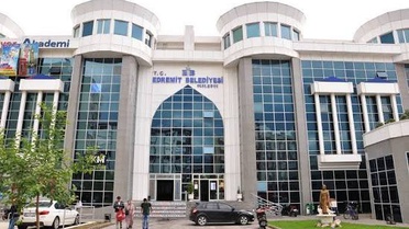 Edremit Belediyesi’nden “usulsüz işlem” iddialarına suç duyurusu