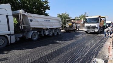 Karatay’da asfalt seferberliği devam ediyor