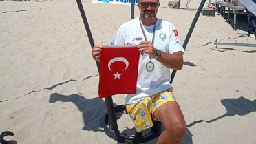 15 yaşında ayağını kaybetti, azmiyle uluslararası başarılara ulaştı