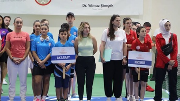 Sivas'ta ANALİG Tenis Müsabakaları Başladı