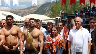 Antalya Büyükşehir Belediyesi Başkan Vekili Özdemir, Alanya Gökbel güreşlerine katıldı