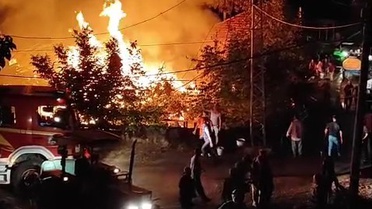 Denizli'de Gece Yangını: İki Ev Kül Oldu
