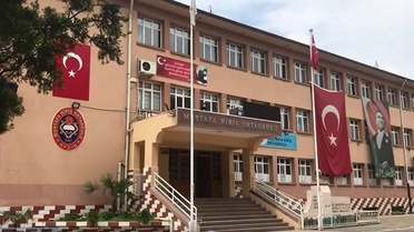 Efeler'de İki Okulda Eğitim Değişikliği