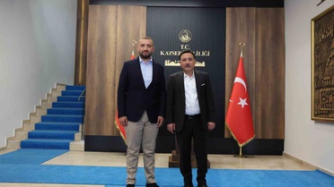 Erciyes 38 FK'dan Vali Çiçek'e Ziyaret
