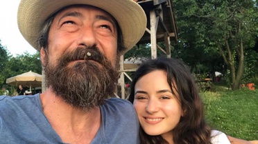 Feridun Düzağaç'tan hayranlarını üzen haber: Sahnelere ara veriyor