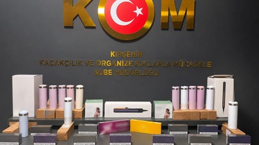 Kırşehir'de Kaçak Tütün ve Eşya Ele Geçirildi