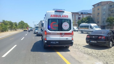 Yol Verme Kavgası Kanlı Bitti: 5 Bıçak Darbesiyle Yaralandı