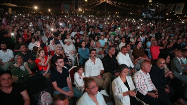 Şarkıcı Kıraç, Dadaloğlu Avşar Kültür ve Sanat Şenliği'nde konser verdi