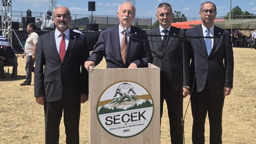 Seçek Yağlı Güreşleri'ne Katılım