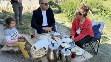 Kaymakam 2 Bin Rakımlı Yaylada Besicilerle Buluştu