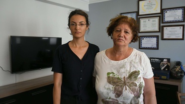 Kuşadası'nda ev işgali dehşeti: Anne, kızı ve oğlu bıçaklandı