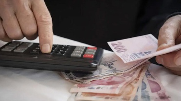 Emeklilere zam farkının ödeneceği tarih netleşti