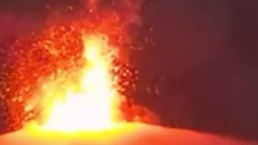 Fuego Yanardağı 8 sene sonra tekrar hareketlendi, bölgede 250 kişi tahliye edildi