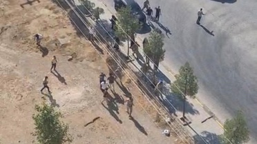 Nizamiye kapısının önünde arazi anlaşmazlığı nedeniyle birbirlerine girdiler