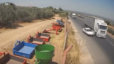 Turgutlu'da Tır ve Otomobil Çarpıştı: 2 Yaralı