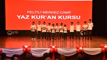 10 Bin Öğrenci İçin Kur'an Kursu Kapanış Programı