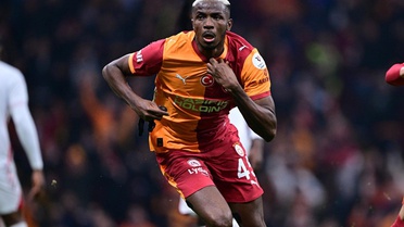 Victor Osimhen, Leao transferinde devreye girdi