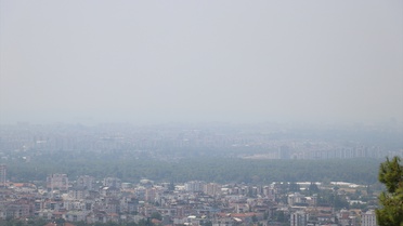 Antalya'da Nem ve Sıcak Hava Bunalttı