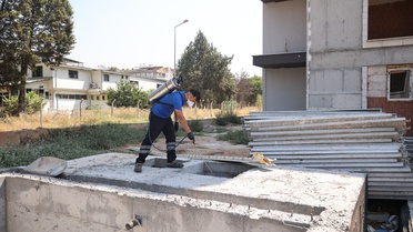 Efeler Belediyesi, ilaçlama faaliyetlerini sürdürüyor