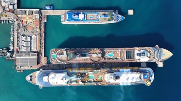Kuşadası'nda 9 Bin Turist Kruvaziyerle Geldi