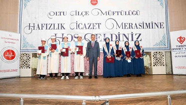 Oltu’da 54 hafız için icazet merasimi düzenlendi