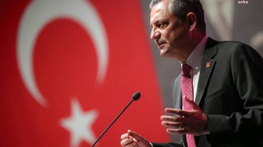 Özgür Özel'den 'çerçeve yasa'ya ilk yorum: Meselenin ruhuna aykırı