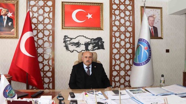 Şenkaya Belediye Başkanı Görbil Özcan partisinden istifa etti