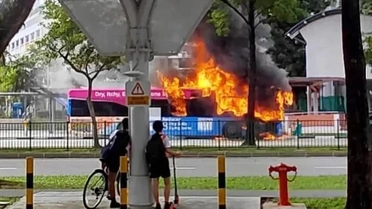 Singapur'da Otobüs Yangınlarına Denetim Artışı