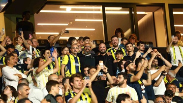 Fenerbahçe, Sturm Graz'a 1-0 Önde
