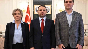 Bakan Gürlek'ten Burak ve Şule Oktay'la Görüşme