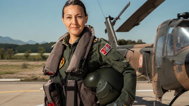 Bir mektup hayatını değiştirdi! Türk Hava Kuvvetleri'nin ilk kadın generali böyle yetişti
