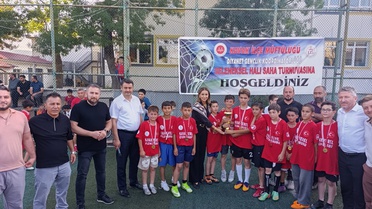Kavak'ta Geleneksel Halı Saha Turnuvası Sona Erdi