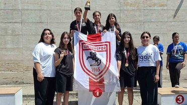 Samsunspor Yıldız Kızlar Türkiye Şampiyonu