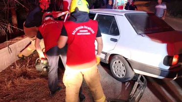 Susurluk'ta Trafik Kazası: Sürücü Kurtarıldı