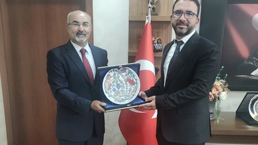 Prof. Dr. Üstündağ'dan Sağlık İdaresine Ziyaret