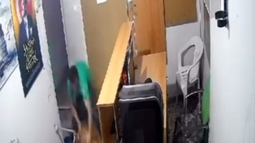 Adana'da Şiddet Gören Kadına Uzaklaştırma