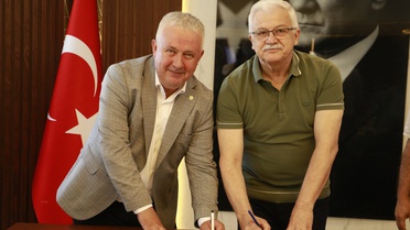 Burhaniye Belediyesi'nde toplu iş sözleşmesi imzalandı