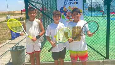 Elazığ Tenis Takımı Yarı Finale Yükseldi
