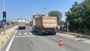 Keşan'da Kamyon Çarpan Yaşlı Adam Ağır Yaralandı