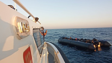 İzmir'de 69 Düzensiz Göçmen Yakalandı