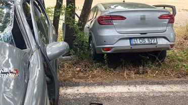 İzmit'te Kaza: 3 Yaralı