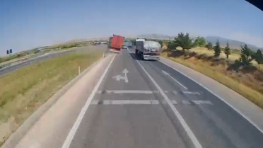 Konya'da TIR Kazası: 1 Ölü, 10 Yaralı