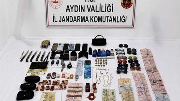 Kuşadası'nda Hırsızlık Şüphelisi Suçüstü Yakalandı