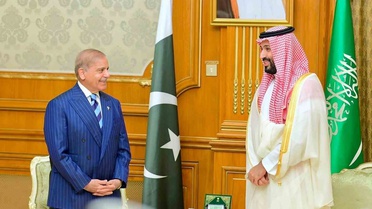 Şehbaz Şerif Suudi Arabistan'da