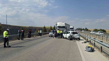 Anız Yangını Trafik Kazasına Neden Oldu
