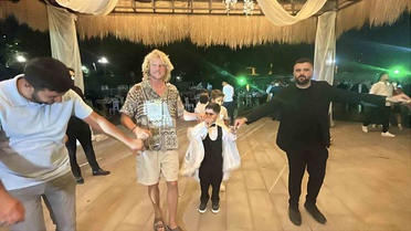 Turistlerden Sünnet Düğünü Rüzgarı
