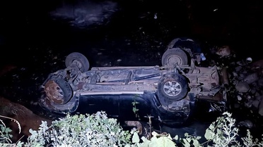 Kars'ta Pikap Dereye Düştü, 3 Yaralı