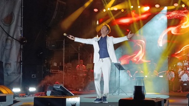 Marmaraereğlisi Karpuz Festivali'nde Mahsun Kırmızıgül Rüzgarı